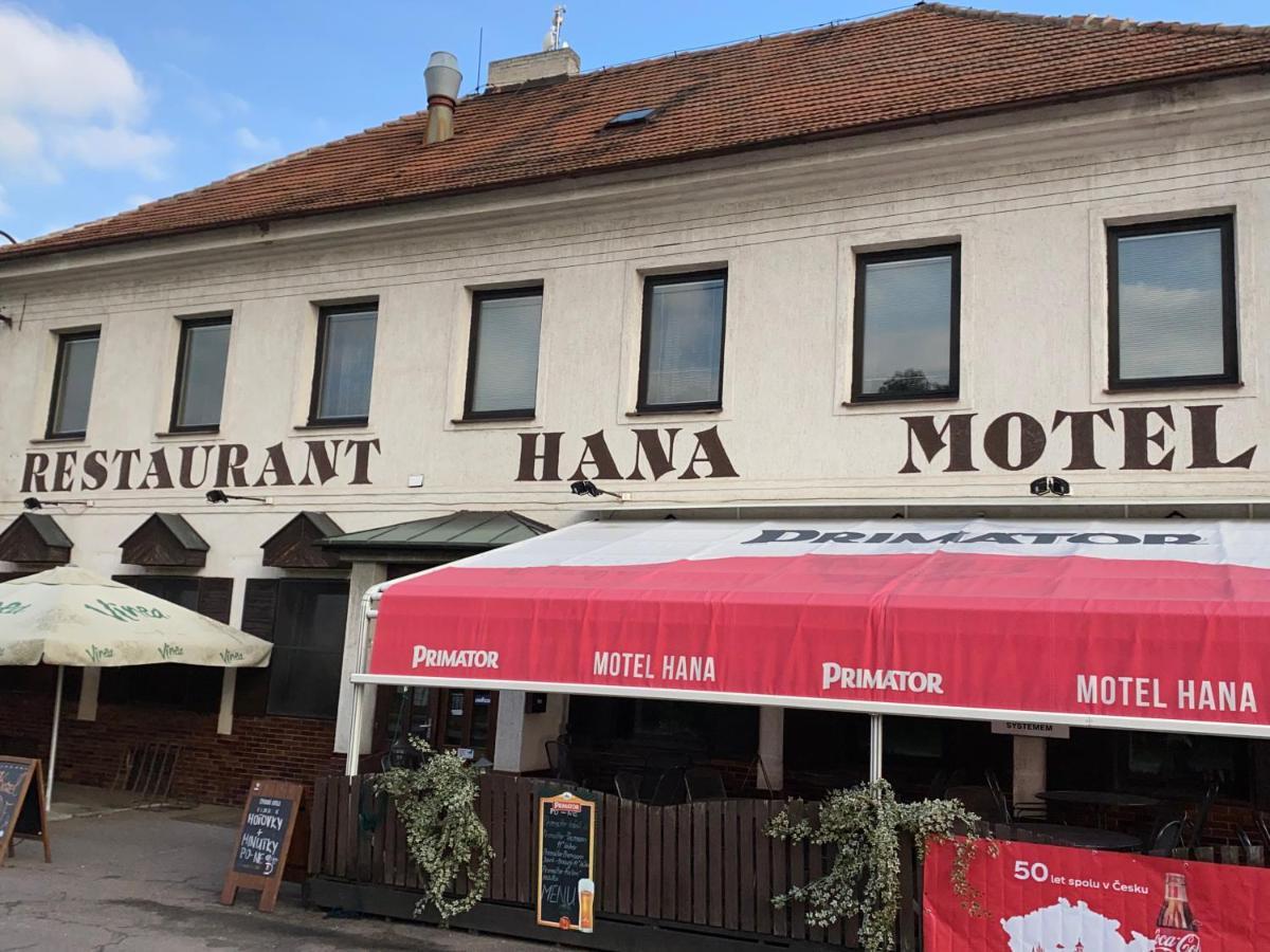 Restaurant Motel Hana Barbara Gastro Sro Ostretin 외부 사진